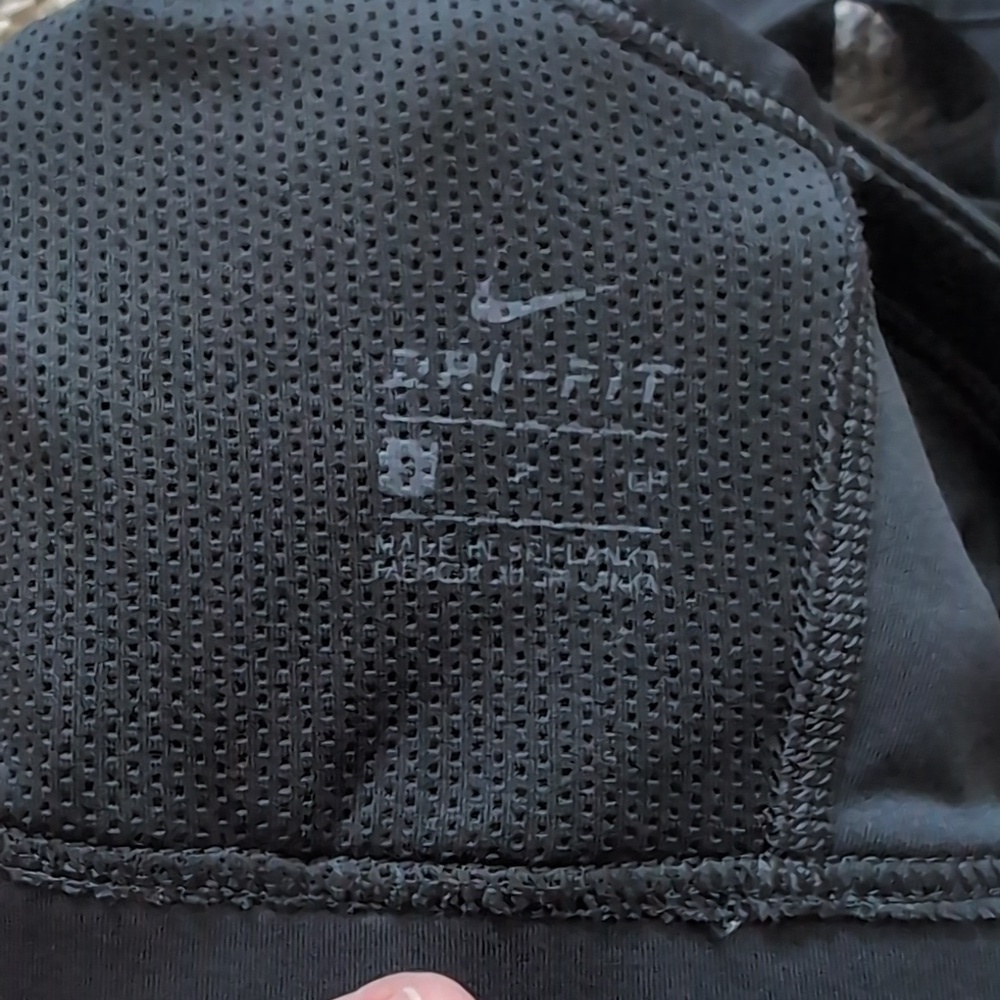 Nike Women's Sports Bra - Picture 5 of 5